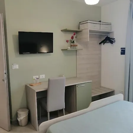 فندق مبيت وإفطار Hz And Appartments