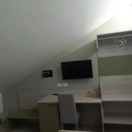 Hz And Appartments *