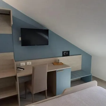 Hz And Appartments