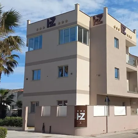 Hz And Appartments